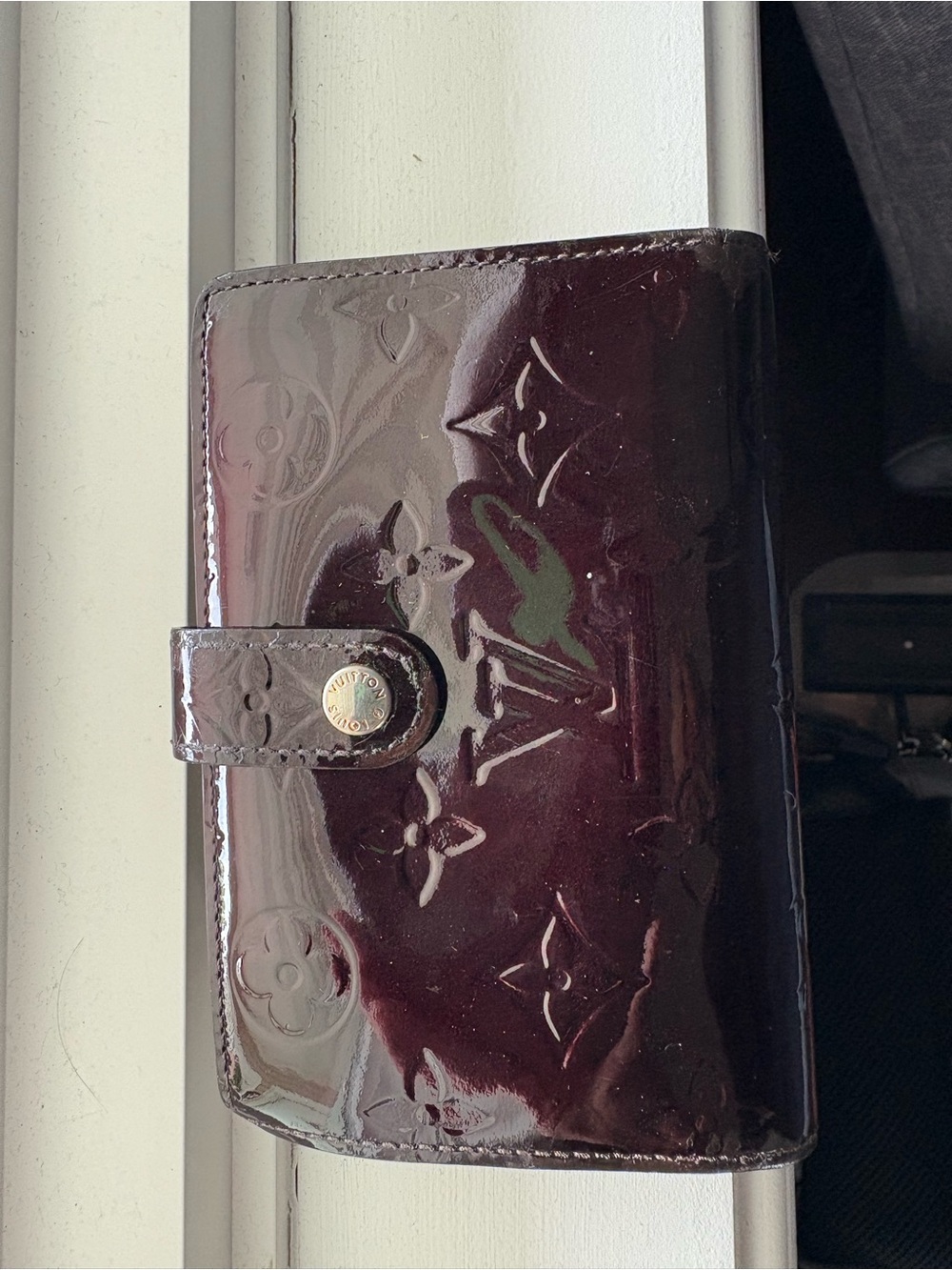 Louis Vuitton Vernis Amarante Kisslock Wallet Patent Leather Burgundy w COA